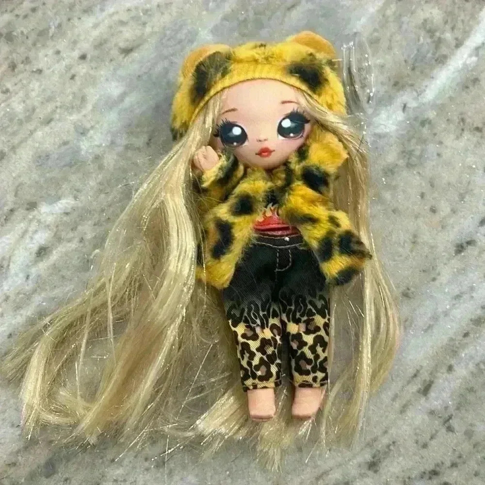 Na Na Na Surprise Doll